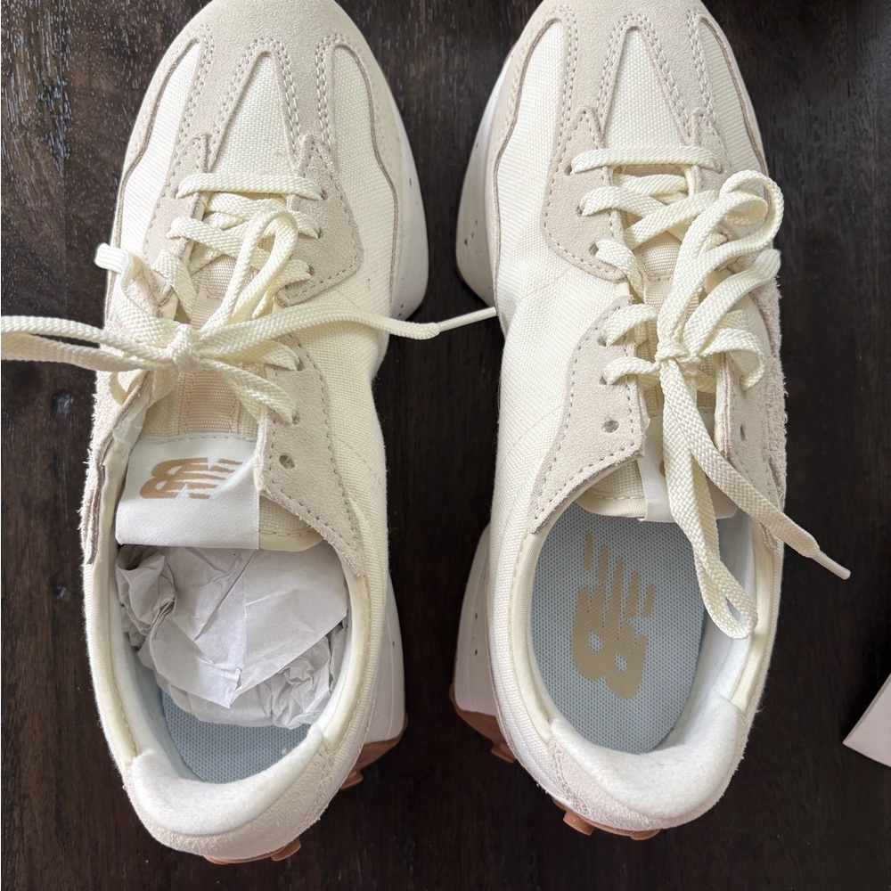 New Balance Women's Off-White Sneakers - Picture 2 of 3